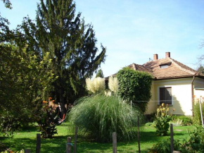 Park Nyaralóház, Badacsonytomaj